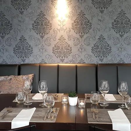 Hotel&restaurant Schützen Hotel *