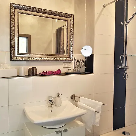 Schuetzen ראסטאט